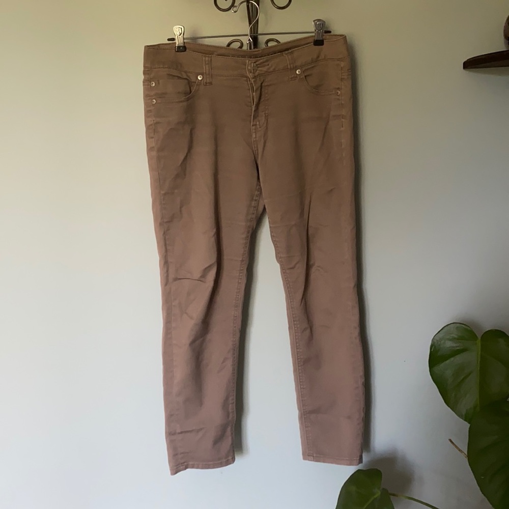 Liverpool Abby Skinny Ankle Pant